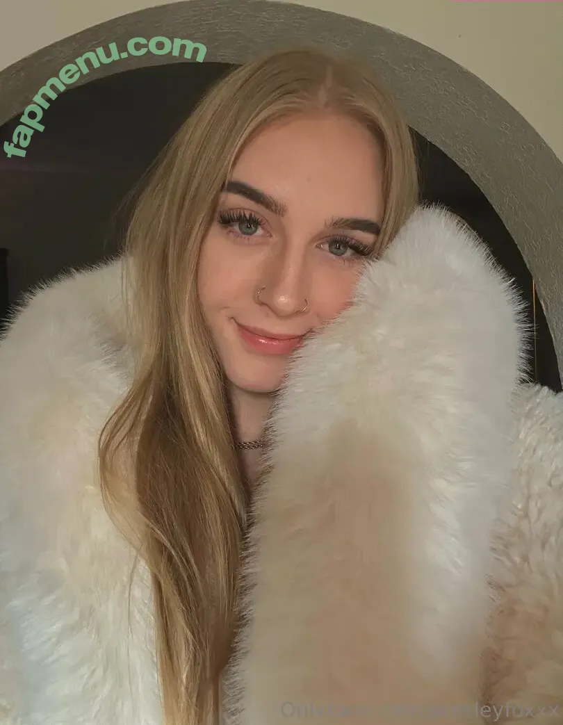 presleyfoxxx nude photo #0075 (presleyyfoxx)
