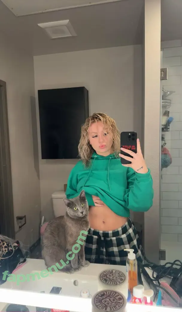 presleyswrld nude photo #0062 (itspresleyymarie)