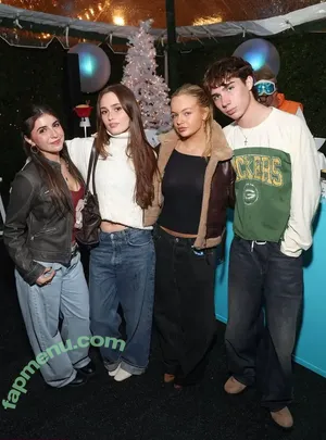 Pressley Hosbach / pressley nude photo #0174