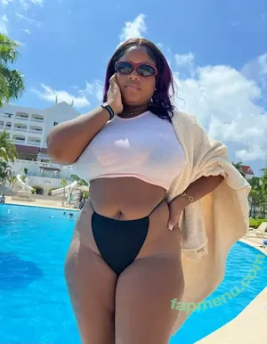  nude photo #0004
