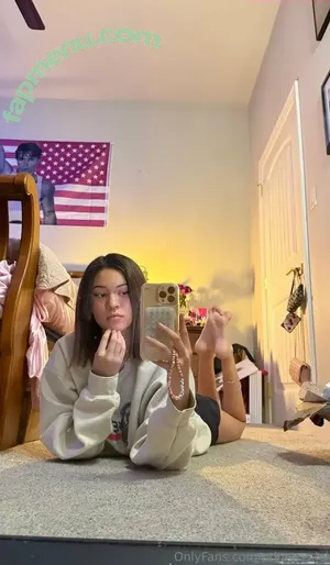  nude photo #0007