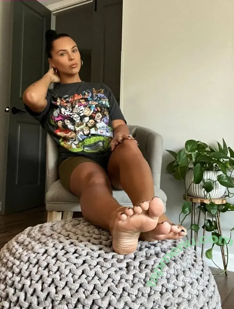 prettyeyesprettytoes nude photo #0052 (prettyeyesprettyfeet)