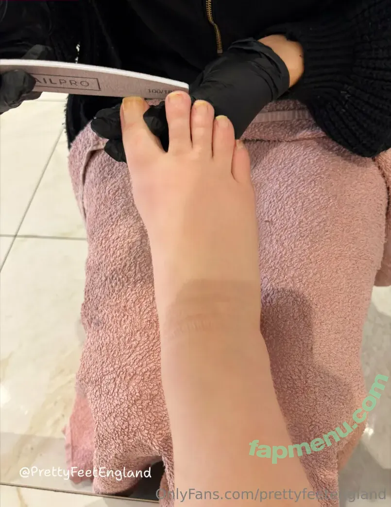 prettyfeetengland nude photo #0074 (prettyfeetengland)