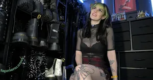 prettyinpunk92 / prettyinpinkk92 nude photo #0194