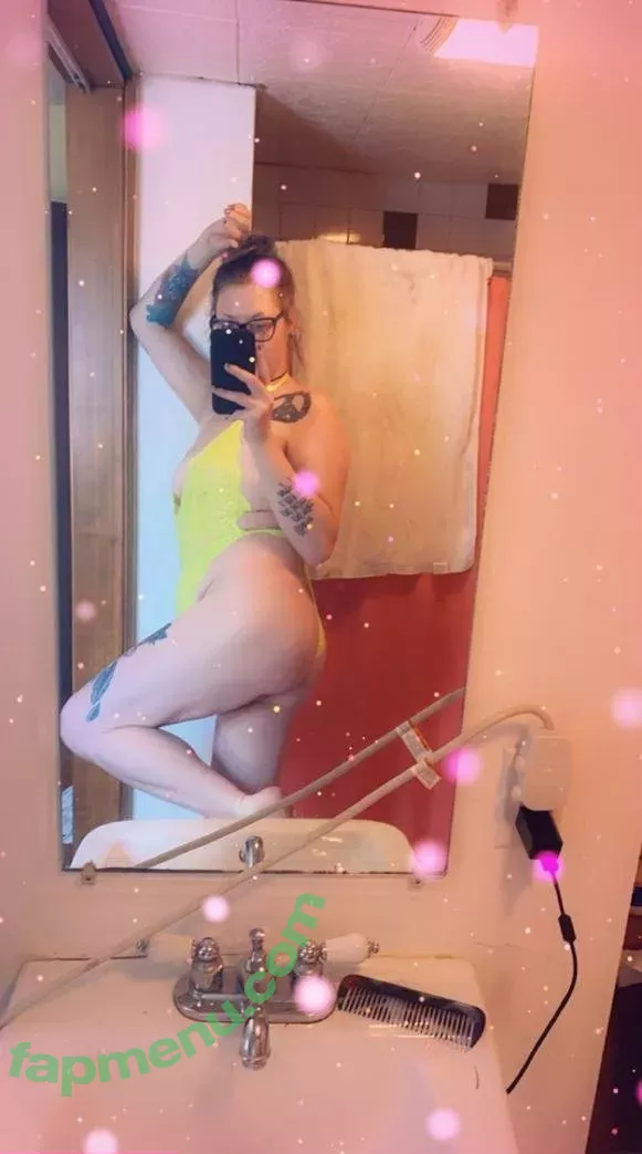 prettykittykali nude photo #0016 (kali.in.wonderland / xprettykittyyy)