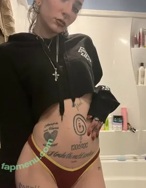 prettylittlefreak13 / pre.ttylil13 nude photo #0103