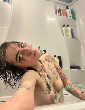 prettylittlefreak13 / pre.ttylil13 nude photo #0506