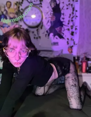 prettylittlefreak13 / pre.ttylil13 nude photo #0627