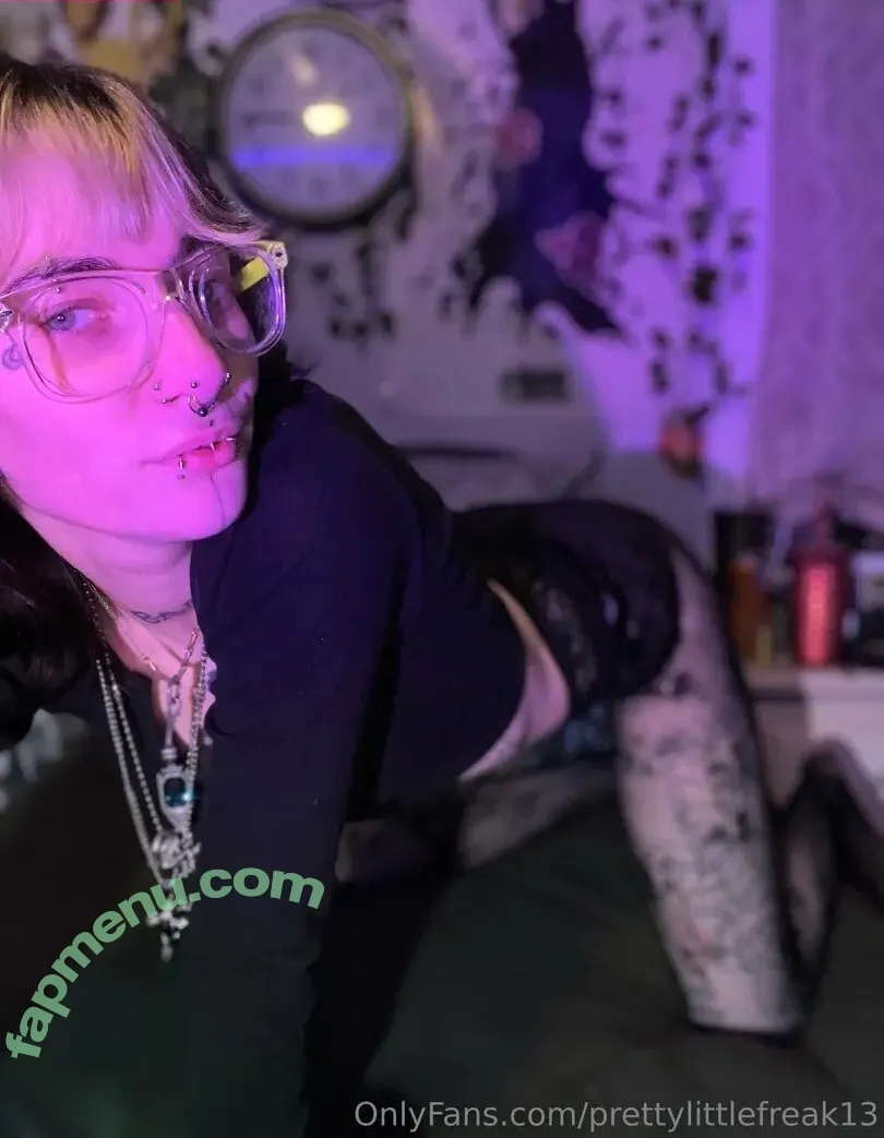 prettylittlefreak13 nude photo #0629 (pre.ttylil13)