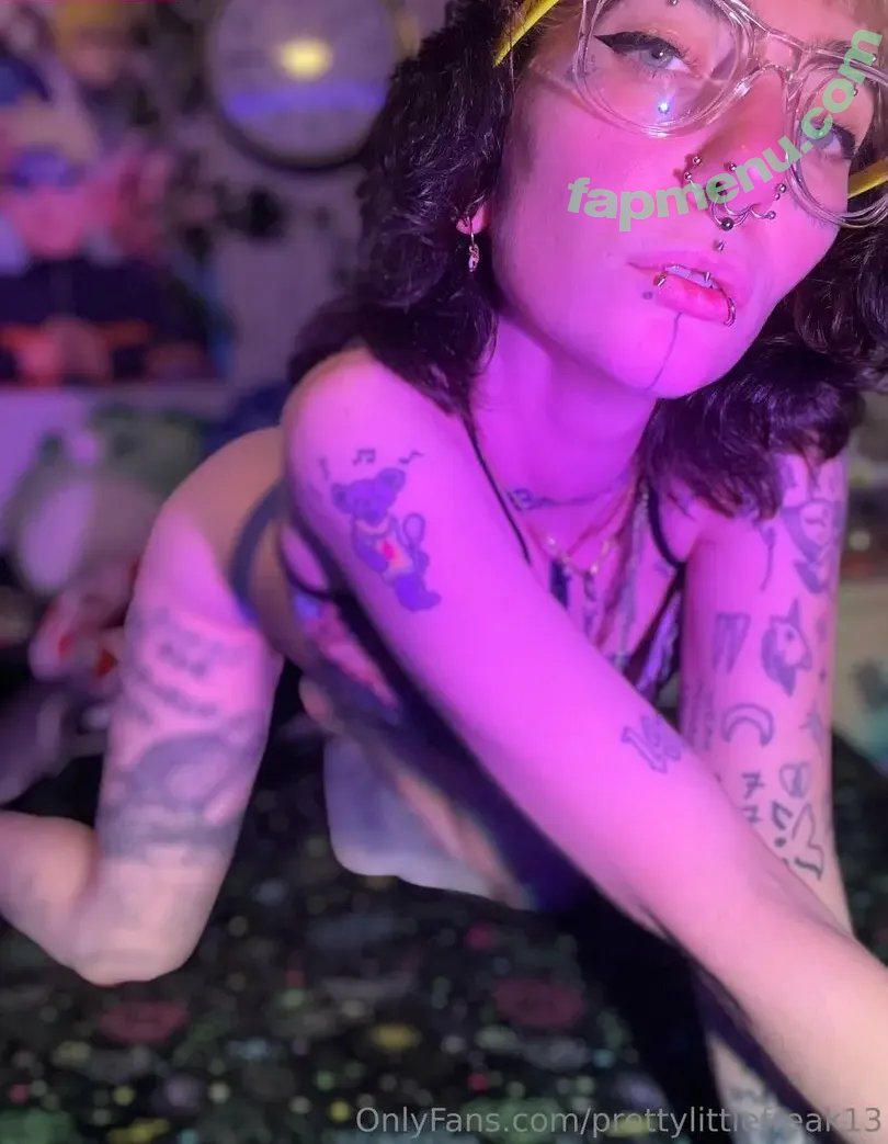 prettylittlefreak13 nude photo #0660 (pre.ttylil13)