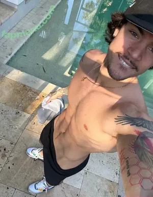 prettymixedboyexclusive / prettyexclusive nude photo #0005