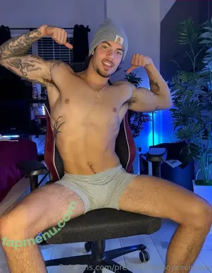 prettymixedboyexclusive / prettyexclusive nude photo #0029