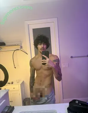 prettymixedboyexclusive / prettyexclusive nude photo #0047