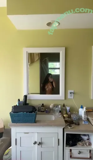 prettypinklia / officialprettyliyah nude photo #0012