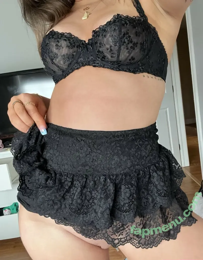 prettypinkprincessh nude photo #0011 (raeveronicamusic)