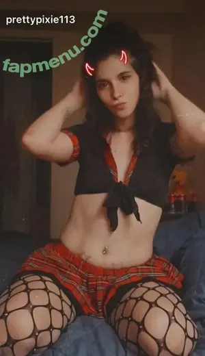 prettypixie113 / prettypixxiez nude photo #0111