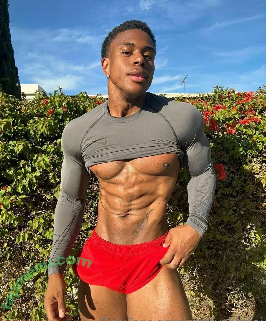 prettyskinboi nude photo #0036 (prettyskinboi)