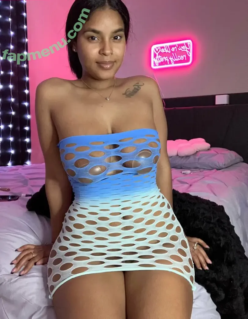 prettytyanna nude photo #0025 (Prettyytyanna)