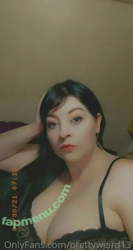 prettyweird13 nude photo #0003 (_onelove671)