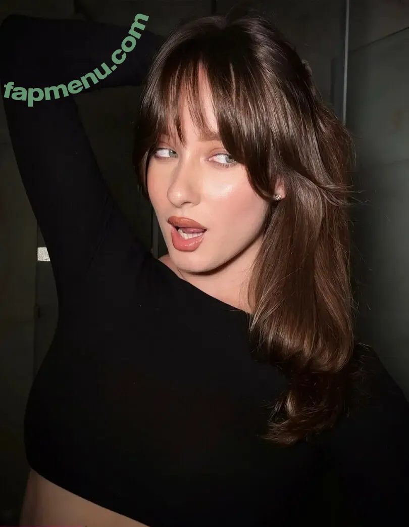 pretylittlething nude photo #0289 (Julia / prettylittlething)