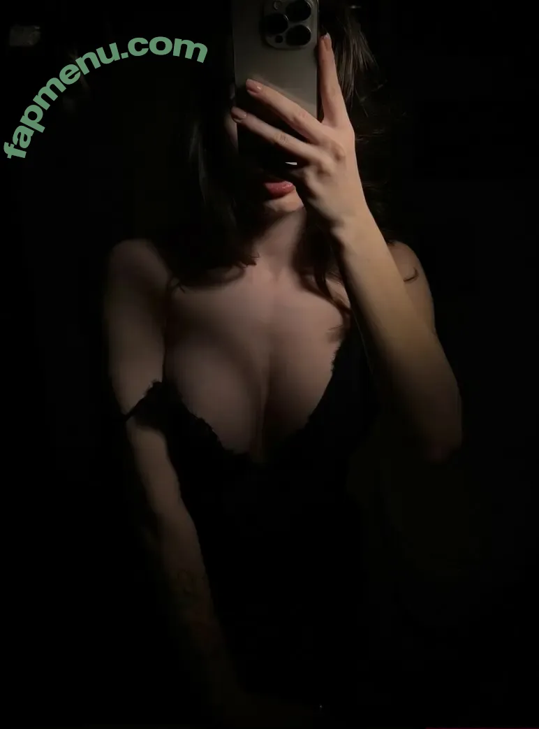 pretylittlething nude photo #0304 (Julia / prettylittlething)