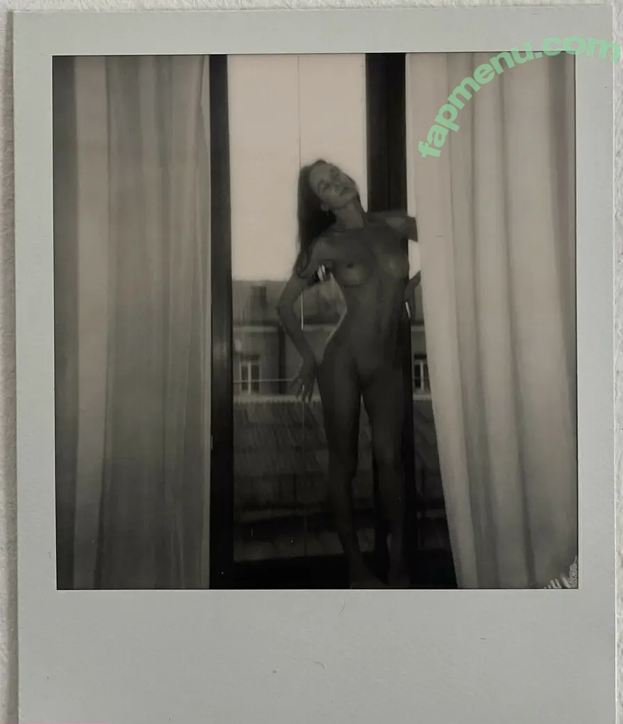 pretylittlething nude photo #0366 (Julia / prettylittlething)