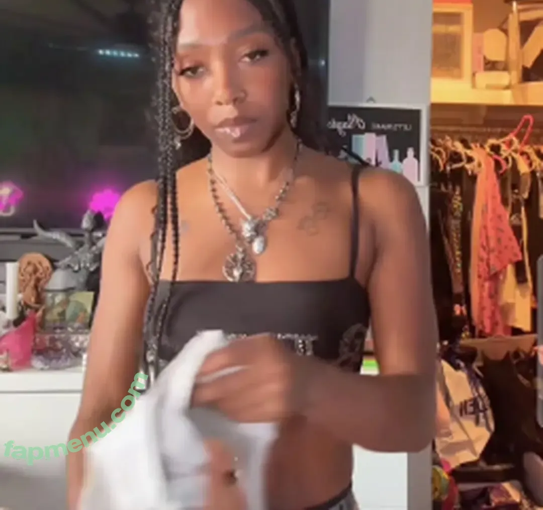 Priestess Doll nude photo #0029 (HelllDoll_ / helll.doll)