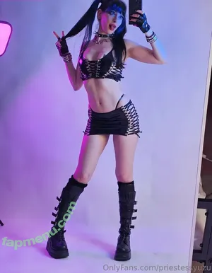 priestessyuzu / priestess_yuzu nude photo #0100