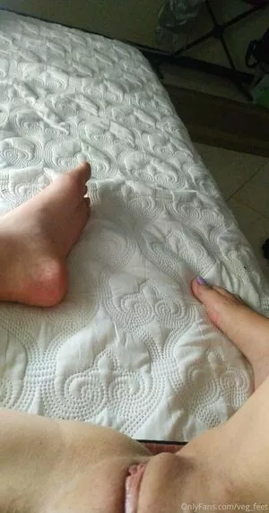 Prii_feet / amorafeet / jenniferfeet nude photo #0149