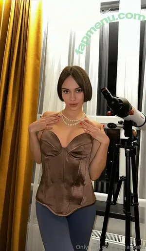 Prima_Bella nude photo #0126