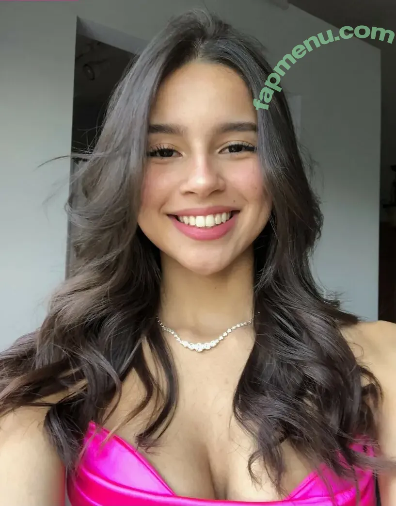 Princess Athena nude photo #0001 (bewomanx1 / hhprincessathena / princess.athena)