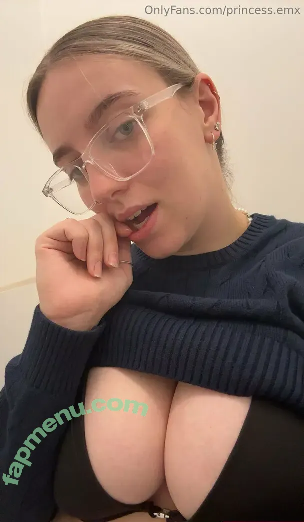 princess.emx nude photo #0004 (princess.emx)