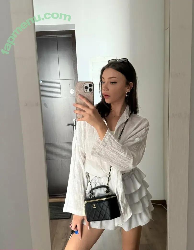 princess_kisss nude photo #0018 (princess_kisss)