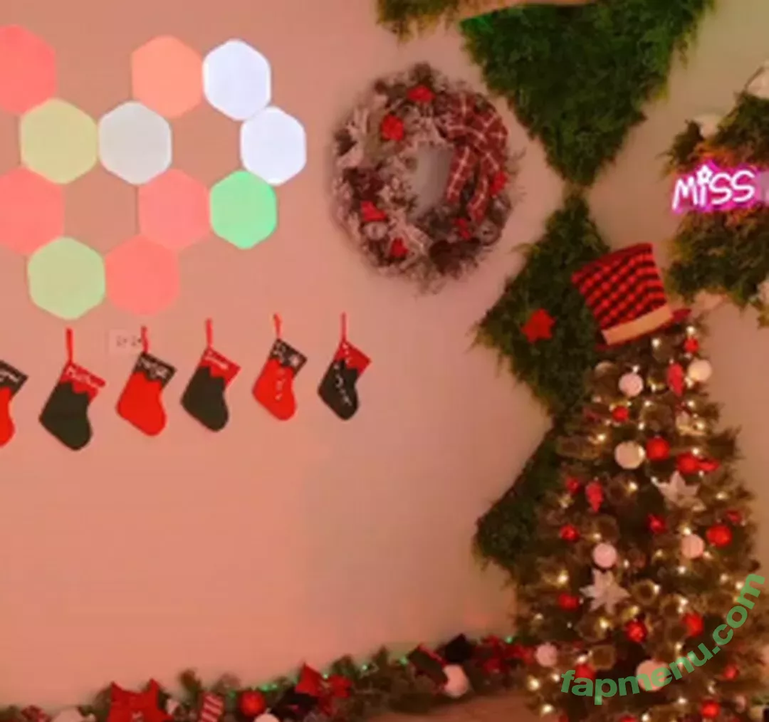 Princess Mao nude photo #0027 (Miss Mao / missmaosg / princessmaomeow)