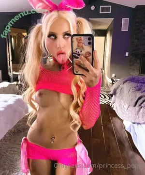 Princess_Poppi / Poppidoux / daisywaifufree / princess_poppy_vt nude photo #0378