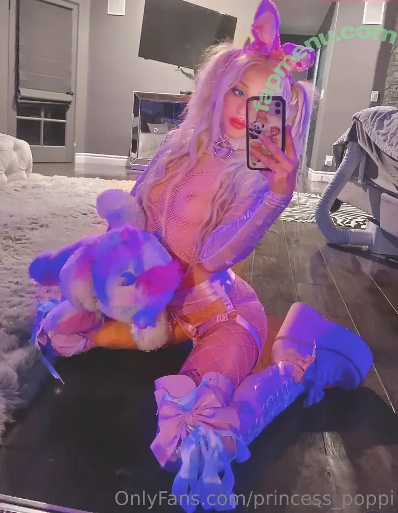 Princess_Poppi nude photo #0295 (Poppidoux / daisywaifufree / princess_poppy_vt)