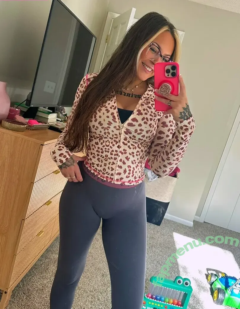 Princess Shawna nude photo #0055 (pineapplegirlsh / princessshawna69)