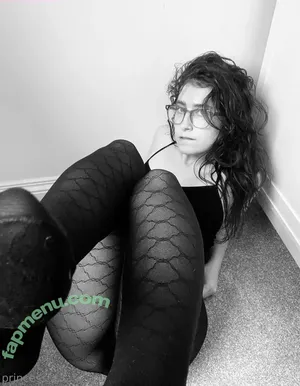 princess_z3 / princess_.c3 nude photo #0072