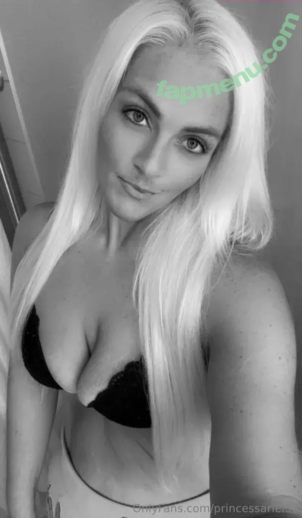 princessariel32 nude photo #0005 (princessariel32)