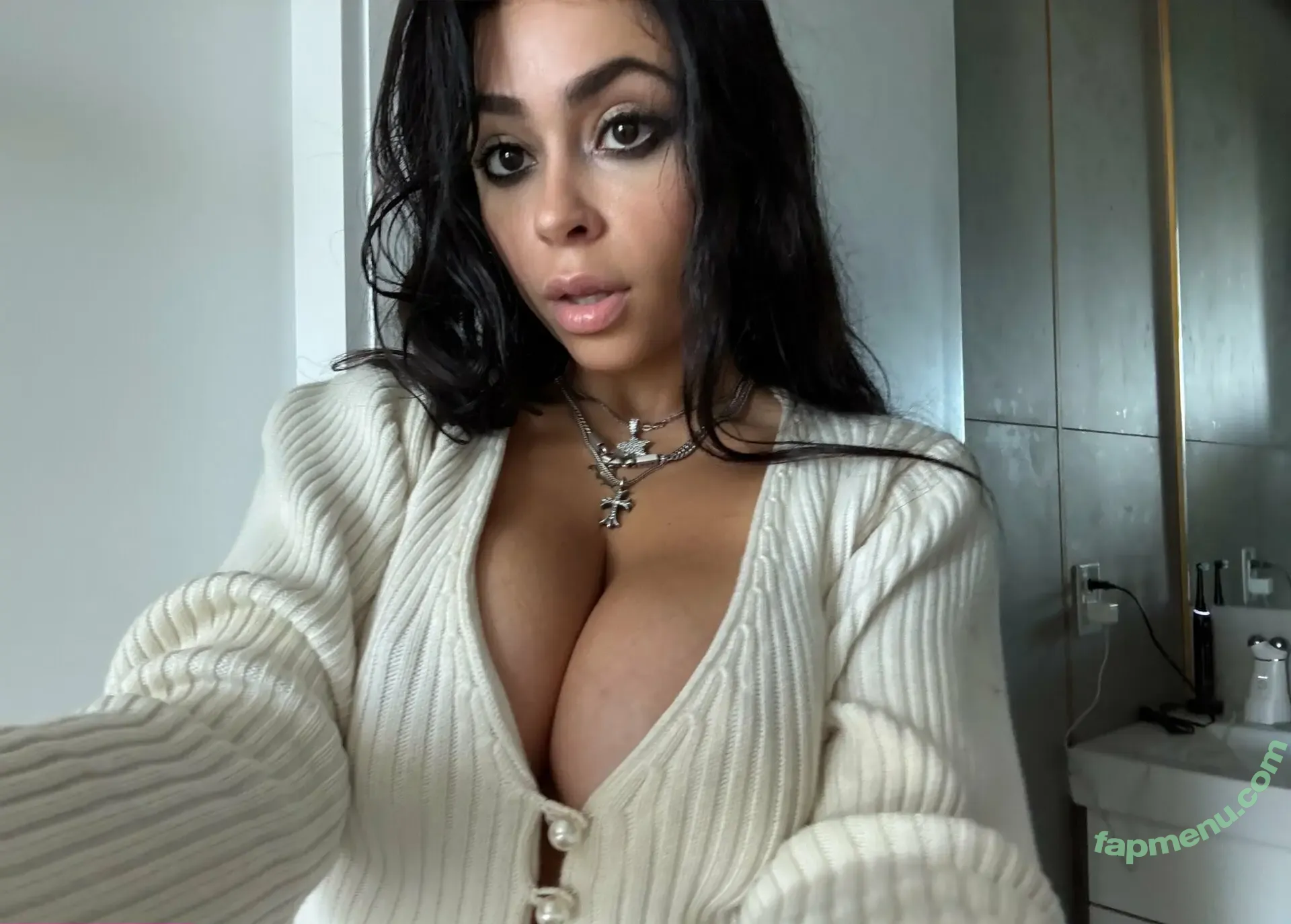 princessavanessa nude photo #0088 (princessavanessa)