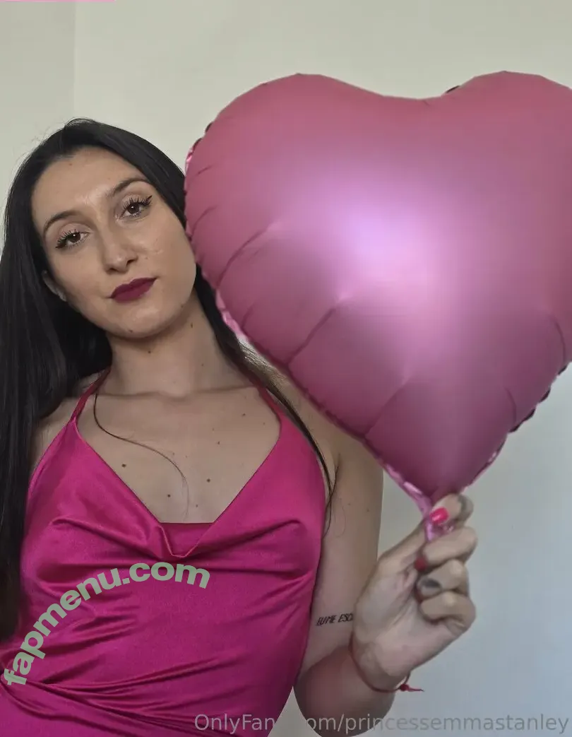 princessemmastanley nude photo #0012 (princessemmastanley)