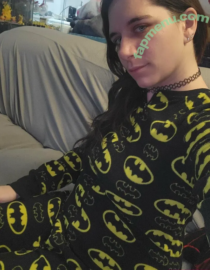 princessenamrah nude photo #0001 (princessenamrah)