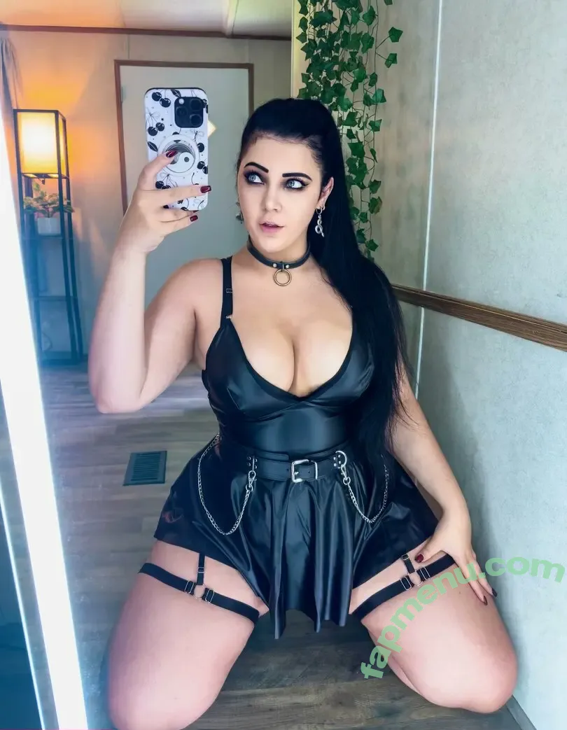 Princessgothicbean nude photo #0104 (flickmybeann)