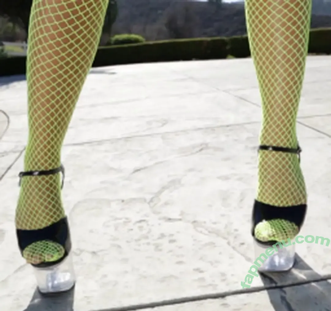 princessiin nude photo #0643 (princessisi)