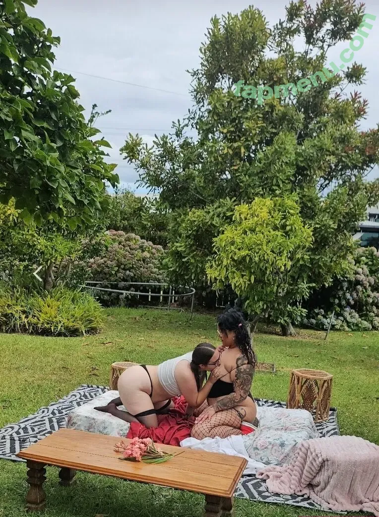 princesslexiiiii2.0 nude photo #0026 (princesslexiiiii__)