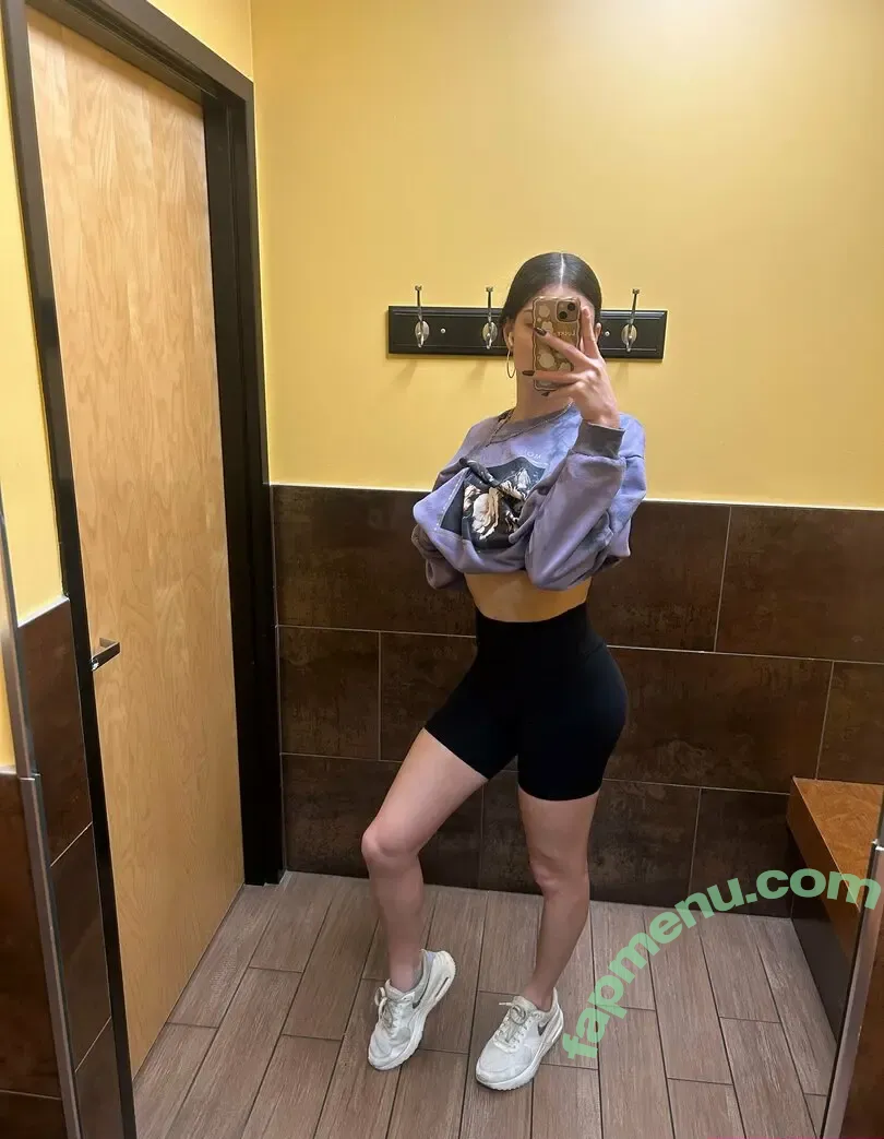 princesslys99 nude photo #0006 (princesslyss99)