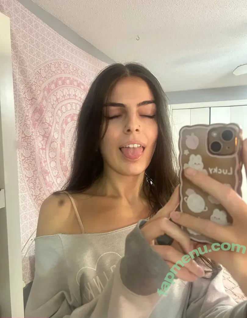 princesslys99 nude photo #0011 (princesslyss99)