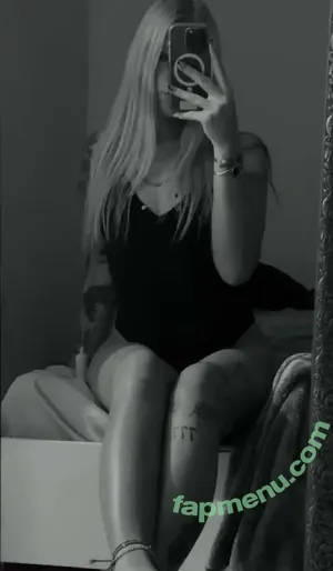 nude photo #0001