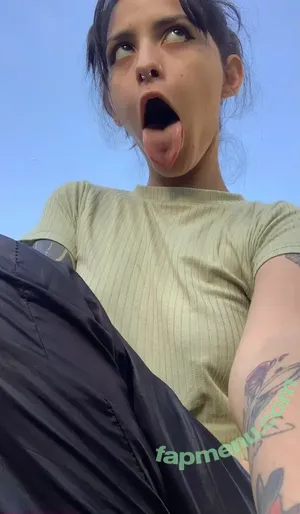 princessvexana / princessevonnaa nude photo #0015