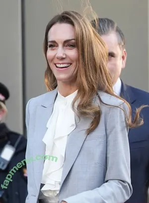 PrincessWales / Catherine / Kate Middleton / _kate_middleton_royal nude photo #0080